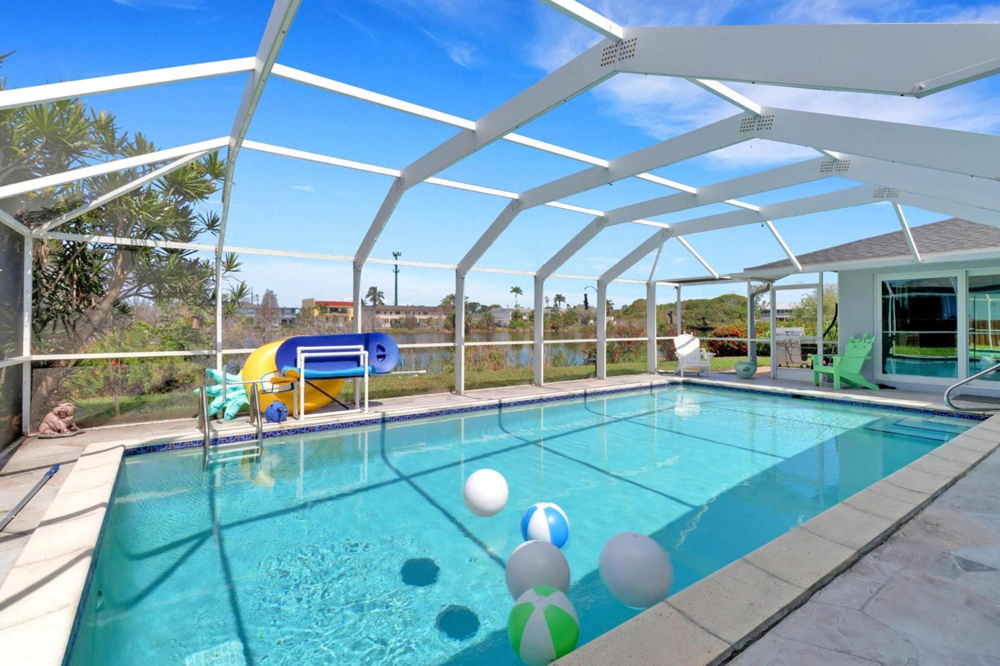 Inviting Lakeview Home L Pool L Close To Beaches جزيرة ماركو المظهر الخارجي الصورة
